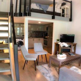 Mountain Getaway - Pool, Hot Tub, Balcony, WiFi