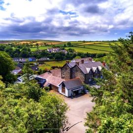 Wolfscastle Country Hotel, hotel u gradu 'Haverfordwest'