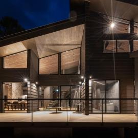 Hakuba Aurora Chalet by Jade Group, хотел в Хакуба