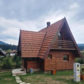 Vikendica Nina, hotel din Mitrovac