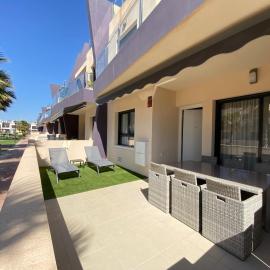Higuericas Costa 223 - Planta baja soleada en residencial con 2 piscinas