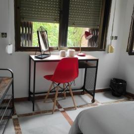 Convenient Rooms - Ferry, Train & Bus Station -, hotel in Algeciras