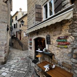 Athos Guesthouse
