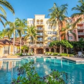 Spacious 3 Bedroom Condo in Aventura