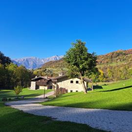 Quader Nidi nel Verde Authentic Farm Stay in the Italian Alps, ξενοδοχείο σε Bienno