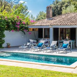 Ideal Property Mallorca - Casa Pequeña, hotel u gradu Crestatx