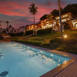 Coconut Grove Resort、ヤオヤイ島のホテル