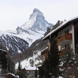 Eagle apartment with splendid and direct view of the Matterhorn