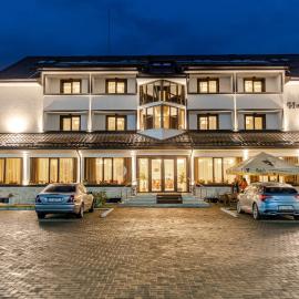 Viesnīca Hotel Aldi pilsētā Gura Humoruluja