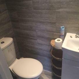 Delightful private 2 bedroom bungalow, hotel in London
