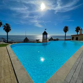 Lux Cascais Ocean View, готель у місті Пареде