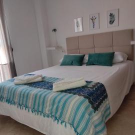 Vive Huelva ARAGON 4 HABITACIONES WIFI 300MB, hotel a Huelva