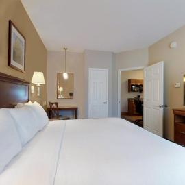 Candlewood Suites Slidell Northshore by IHG โรงแรมในสไลเดล