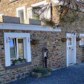 PINE COTTAGE- 5 minutes Francorchamps - charme -piscine-calme-jardin