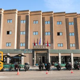 HOTEL BEAUPORT، فندق في العيون