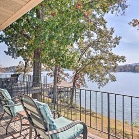 Hot Tub & Dock: Lakefront Home in Hot Springs, Hotel in Hot Springs