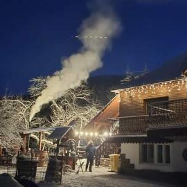 Pensiunea Casa Butnarului, hotel di Geoagiu de Sus