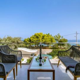 Viesnīca villa on the sea pilsētā Ayía Marína