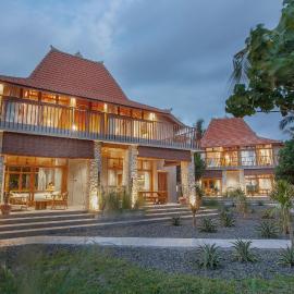 Amrani Diamond Beach Villas & Pool, hotel in Nusa Penida