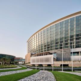 Grand Hyatt Kuwait, hotel v mestu Kuwait