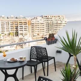 Privilege Suite, hotell i Pietà