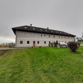 Schöne Wohnung am Bauernhof, hotel in Lehen