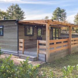 Awesome Home In Well With Kitchen, hotel en Well