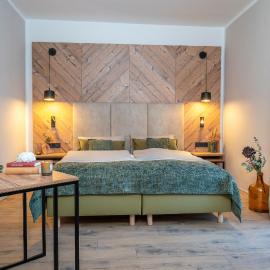 Feinheit Hotel & Restaurant, Tor zu Hunsrück und Mittelrhein! Mit Sauna Hot Tub und Gartensuite, hotel em Halsenbach