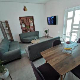 Acogedor departamento – hotel w mieście Santa Rosa