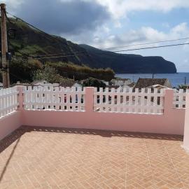 Casa da Ribeira - Mosteiros, hotelli kohteessa Mosteiros