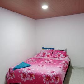 Apartamento independiente para pareja con cocina, hotel in Villavicencio