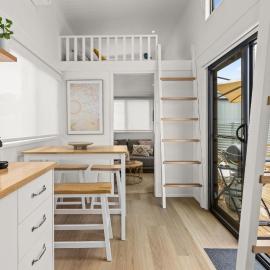 Husky Tiny Home by Experience Jervis Bay, khách sạn ở Huskisson