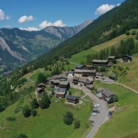 Orsières में, होटल Gite du pèlerin-Chalet de montagne jusqu'à 20 personnes
