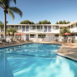 Motel 6-Goleta, CA - Santa Barbara, hotel u gradu 'Santa Barbara'