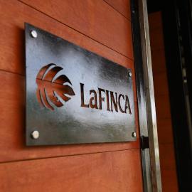 LaFinca Hostel Siargao, hotel en San Isidro