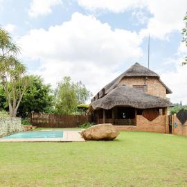 Pride Aloe, hotel in Muldersdrift