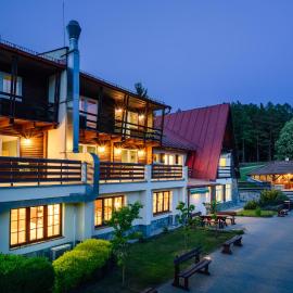 Chata Cementár, hotel in Podhorie