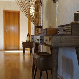 Großzügige Wohnung mit Terrasse und Gartenzugang - das komplette Erdgeschoß, hotel en Bindlach