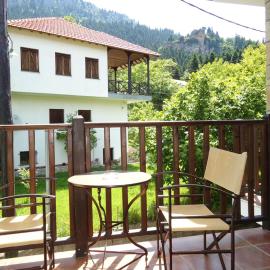 Hotel Kokkinos Vrachos, hotel i Elati Trikalon