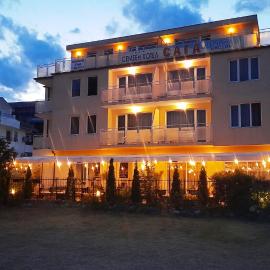 Family Hotel Saga，拉夫達的飯店