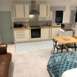 Hideaway between Coast and Moors in a beautiful Village apartment