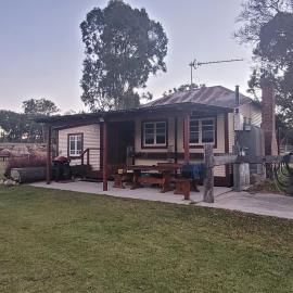 Viesnīca Spencer Lane Cottage & Granny Flat pilsētā Stentorpa