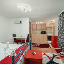 Stone Gate Apartment #3