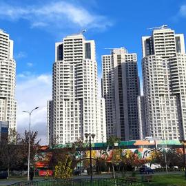 18th & 16h Floor Secure Luxury Condos With Pool & Fitness Included In Price