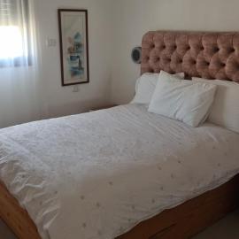 דירה מפנקת מעל הכנרת, hotel di Migdal