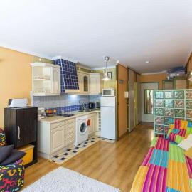 Studio cabine 4 pers. au pied des pistes, vue montagne - FR-1-400-65