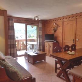 Appartement 3 pièces pour 6 à Méribel Village, accès piscine et Wi-Fi - FR-1-411-406