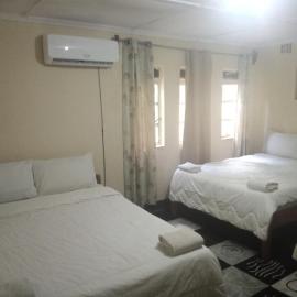 Blue Waxbill Lodge, hotel a Namzunga
