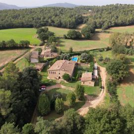 Turisme Rural - Mas Vilà - Monells, hotel a la Bisbal d'Empordà