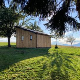 Tiny house, hotelli kohteessa Mislinja